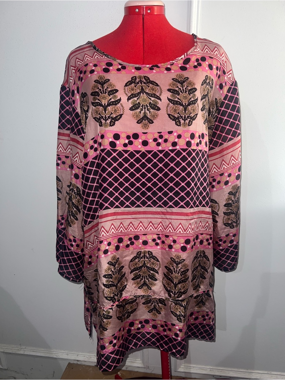 Persaman NY  Silk  Pink Black Patterned Scoop-Neck  Tunic size 2X